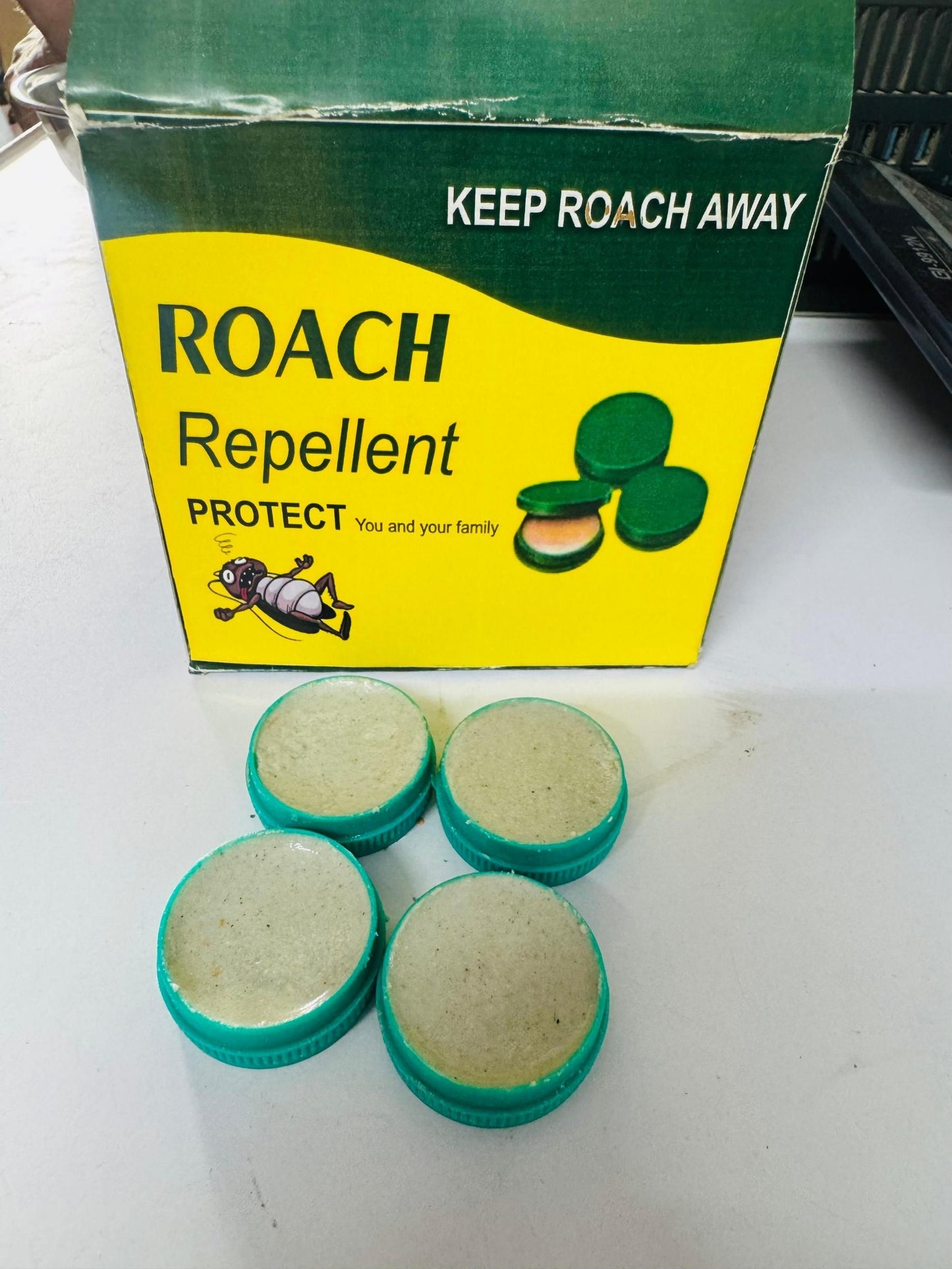 Roach Shield Natural Gel – Safe & Powerful Cockroach Killer for Kitchens, Bathrooms & Cabinets